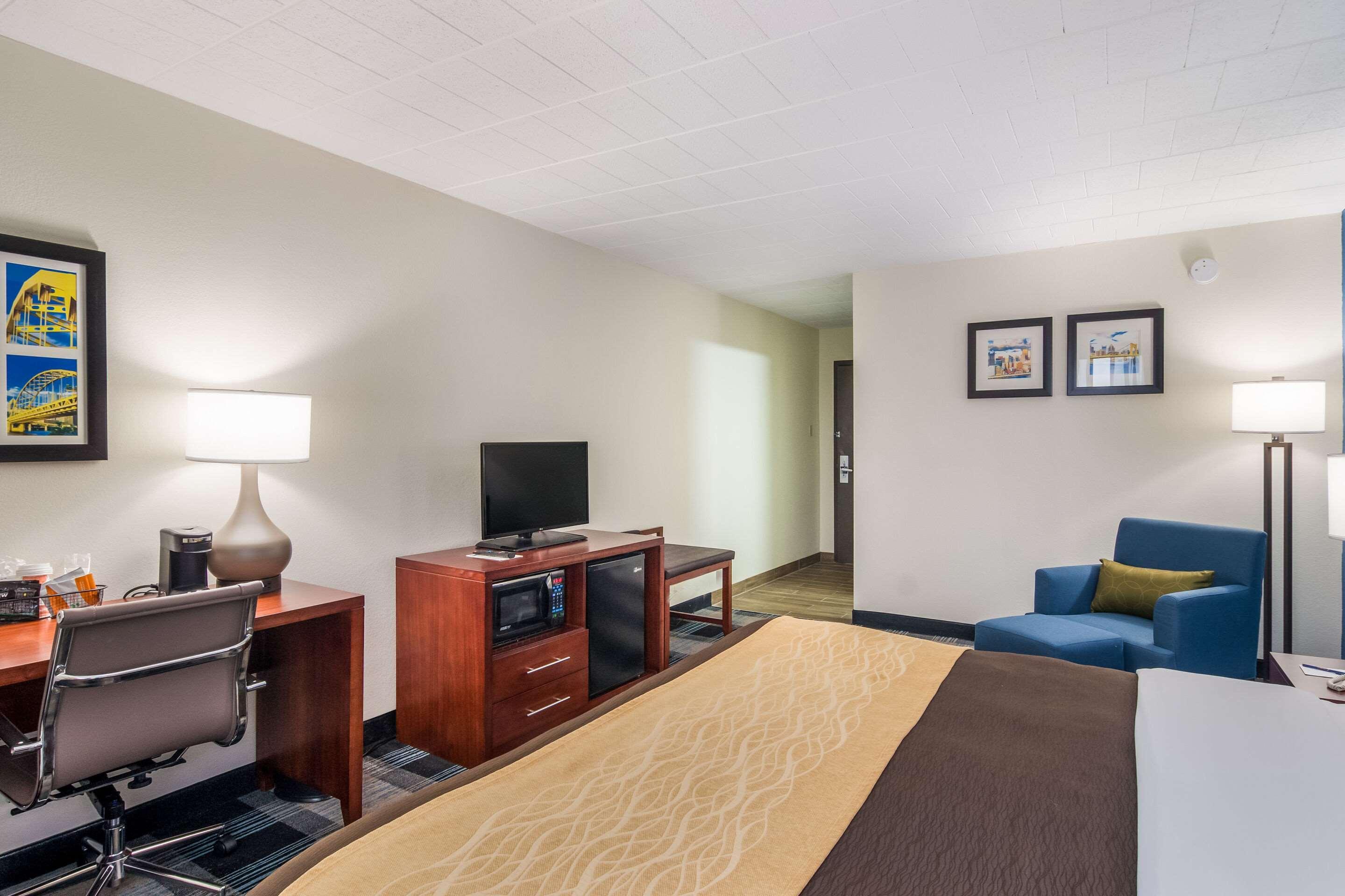 Mainstay Suites Verona Екстер'єр фото