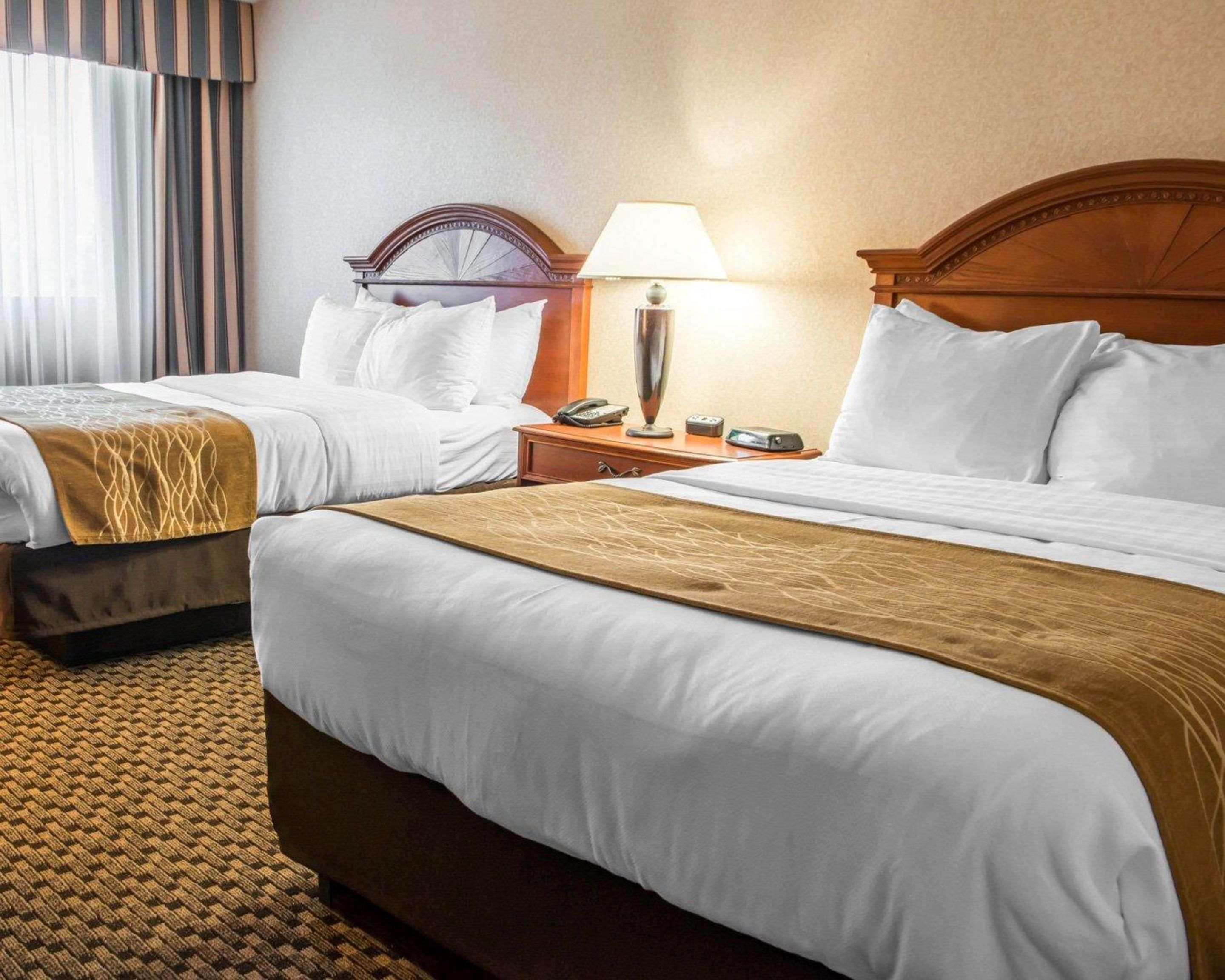 Mainstay Suites Verona Екстер'єр фото